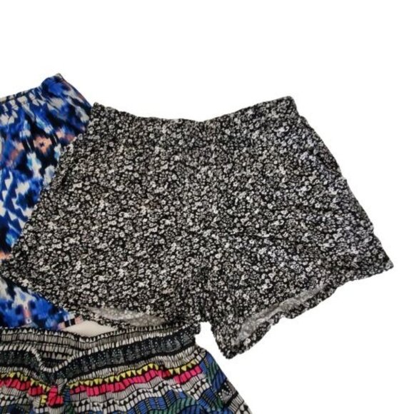 BeBop And See You Monday Printed Casual Soft Shorts Women's Small, Set Of 3 - Picture 4 of 13
